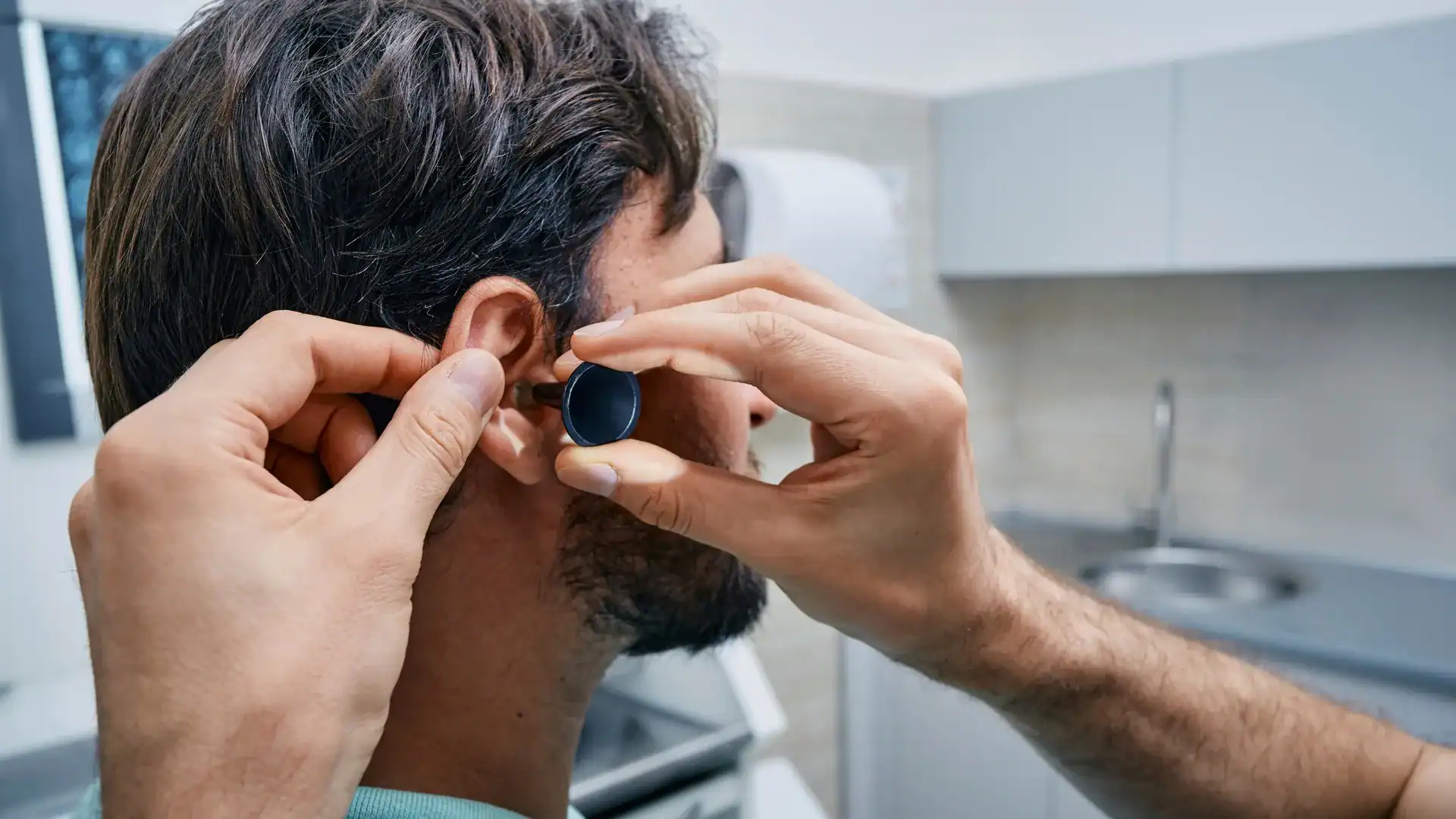 Learn how early hearing care uses advanced methods to protect memory, keep adults social, and reduce daily mental fatigue.